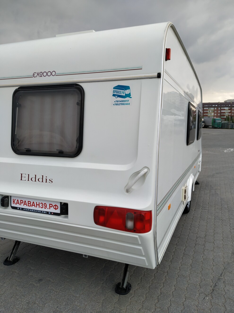 Дом на колёсах, Прицеп-дача: ELDDIS EX 2000.